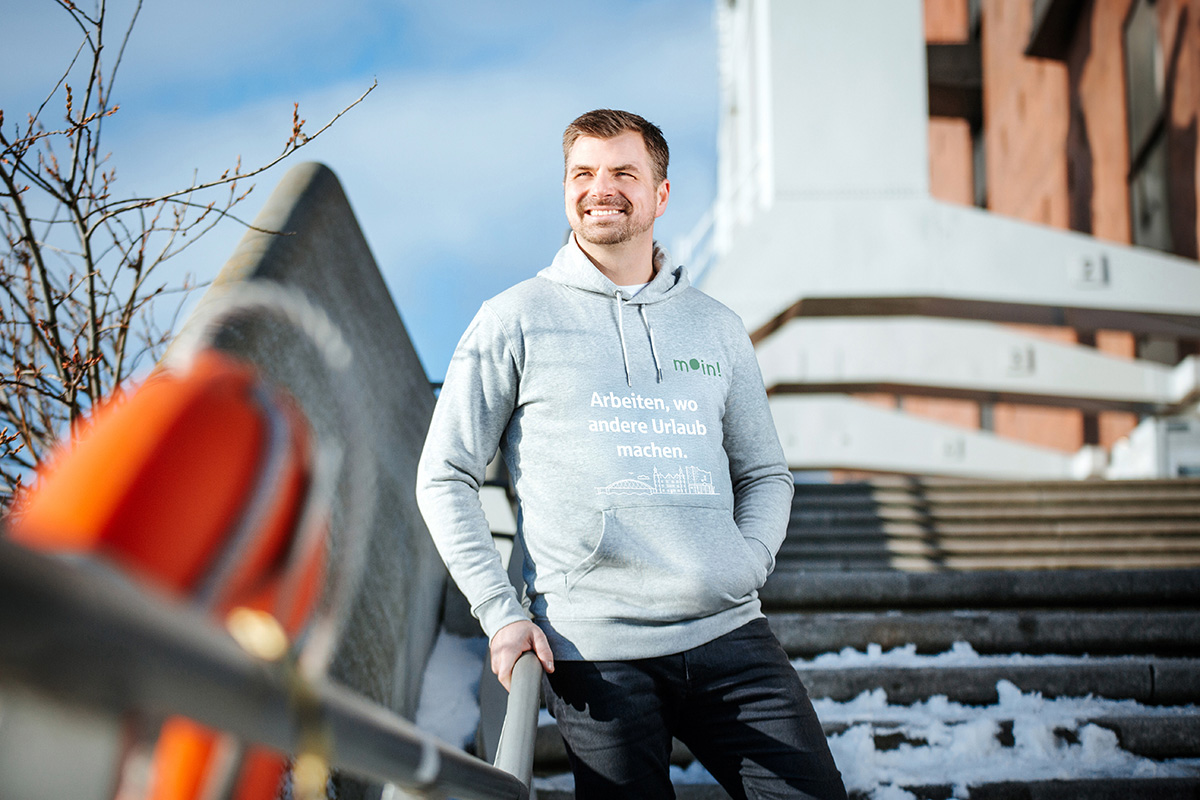 1-Hoodie-grau-LebenWo-Mint-Vorne.jpg